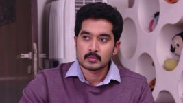 Karthika Deepam S01E907 Karthik Is in for a Shock Full Episode