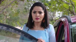 Karthika Deepam S01E947 A Shocker for Mounitha Full Episode