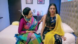 Malar S01E18 24th April 2019 Full Episode