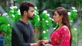 Malli Nindu Jabili S01E106 Aravind Assures Malini Full Episode