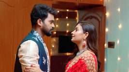 Malli Nindu Jabili S01E90 Aravind, Malini Get Romantic Full Episode