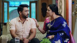 Manasichi Choodu S01E709 Chandra, Padma Have Doubts Full Episode