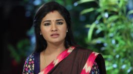 Nenjam Marapathillai S01E122 Saranya's Stern Decision Full Episode