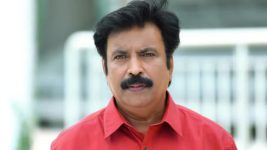 Nenjam Marapathillai S01E127 Balakrishnan Requests Saranya Full Episode