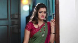 Nenjam Marapathillai S01E163 Sathya Makes a Decision Full Episode