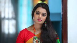 Nenjam Marapathillai S01E164 Sathya Envies Saranya Full Episode