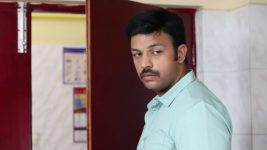 Nenjam Marapathillai S01E205 Saranya Refuses to Forgive Vikram Full Episode