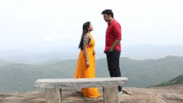 Nenjam Marapathillai S01E217 Vikram and Saranya Get Emotional Full Episode