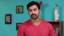 Nenjam Marapathillai S01E225 Arjun's Frank Talk with Sathya Full Episode