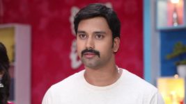 Nenjam Marapathillai S01E231 Arjun Convinces Saranya Full Episode