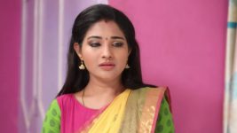 Nenjam Marapathillai S01E251 Saranya Gets Emotional Full Episode