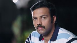 Nenjam Marapathillai S01E44 Vikram Reveals it All Full Episode