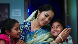 Paape Maa Jeevana Jyothi S01E466 Jyothi Comforts Kutti, Mallika Full Episode