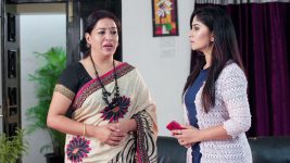 Perazhagi S01E441 18th October 2019 Full Episode