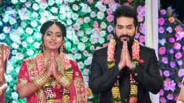 Perazhagi S01E471 25th November 2019 Full Episode