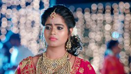 Perazhagi S01E472 26th November 2019 Full Episode