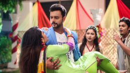 Premer Kahini S01E27 Raj Carries Piya Full Episode