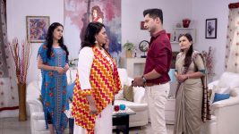 Radha Prem Rangi Rangli S01E111 25th March 2018 Full Episode