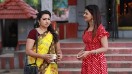 Raja Paarvai (vijay) S01E158 Banumati Manipulates Amirtha Full Episode