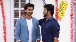 Raja Paarvai (vijay) S01E24 Aravind Makes a Promise Full Episode