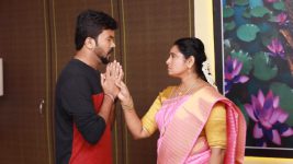 Raja Paarvai (vijay) S01E45 Meenatchi Wants Justice Full Episode