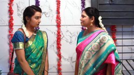 Raja Paarvai (vijay) S01E79 Meenatchi Talks to Amirtha Full Episode