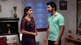 Raja Paarvai (vijay) S01E86 Charu's Timely Help Full Episode