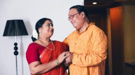 Raja Rani S01E01 Parents' Wedding Anniversary Full Episode