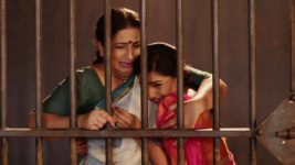 Sahkutumb Sahaparivar S01E421 Anju, Asha are Arrested Full Episode