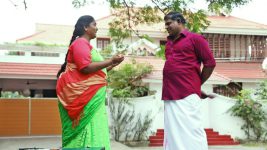 Senthoora Poove S01E318 Rajendran Questions Mariamma Full Episode