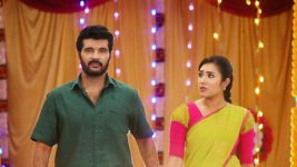 Senthoora Poove S01E63 Durai, Roja at the Venue Full Episode