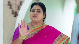 Srimathi Srinivas S01E106 Kavitha Offends Meenakshi Full Episode