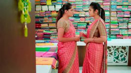 Srimathi Srinivas S01E122 Latha's Advice to Sridevi Full Episode