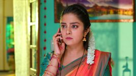 Srimathi Srinivas S01E204 Sridevi Cautions Gautham Full Episode