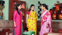 Srimathi Srinivas S01E39 Kavya Hurts Sridevi Full Episode