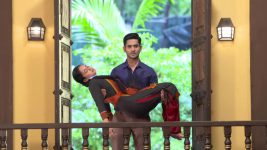 Sukh Mhanje Nakki Kay Asta S01E12 Jaydeep Rescues Gauri Full Episode