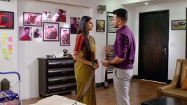 Swabhimaan Shodh Astitvacha S01E446 Shantanu Prompts Pallavi Full Episode