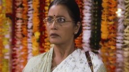 Swapnanchya Palikadal S01E56 Aaji Is In A Fix! Full Episode