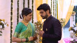 Thikpyanchi Rangoli S01E124 Shashank Comforts Apurva Full Episode