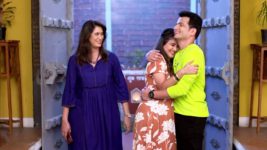 Thikpyanchi Rangoli S01E271 Apurva Has a Surprise Visitor Full Episode