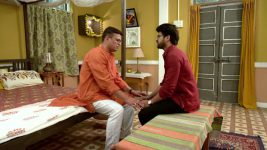 Thikpyanchi Rangoli S01E339 Vinayak Requests Shashank Full Episode