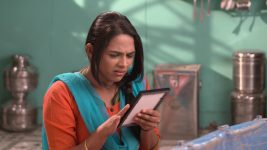 Tu Chandane Shimpit Jashi S01E11 Charu Calls Satyajeet Full Episode