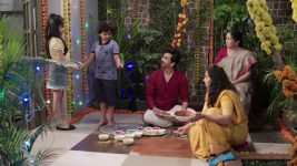 Tuzech Mi Geet Gaat Aahe S01E130 Diwali Preparations Begin Full Episode