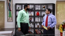 Velaikkaran (Star vijay) S01E222 Raghavan Loses His Calm Full Episode