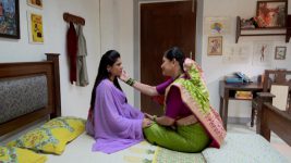 Aai Kuthe Kay Karte S01 E856 Asha Comforts Anagha