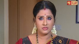 Deivam Thandha Veedu S02E28 Chitradevi’s plan Full Episode