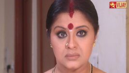 Deivam Thandha Veedu S06E07 Chitra tells Abhishek Full Episode