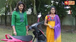 Deivam Thandha Veedu S11E04 Priya requests Ranjitha Full Episode