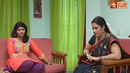 Deivam Thandha Veedu S11E16 Bhanumathy and Priya rejoice Full Episode