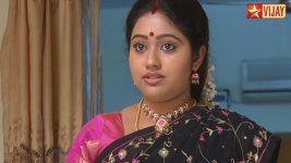 Deivam Thandha Veedu S11E17 Seeta supports Priya Full Episode